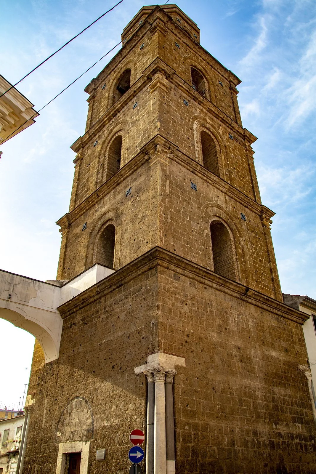 Il campanile del Duomo di Aversa